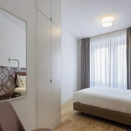 Serviced - Santos * ליסבון