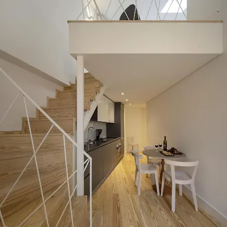 Serviced - Santos Lisboa