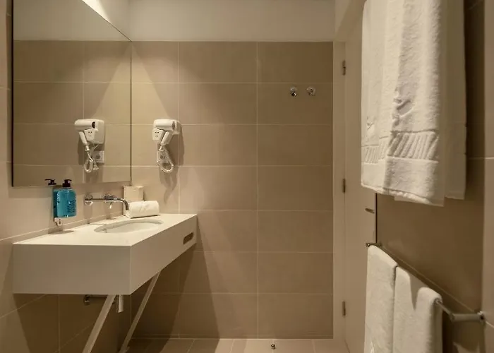 Lsa Santos By Numa *