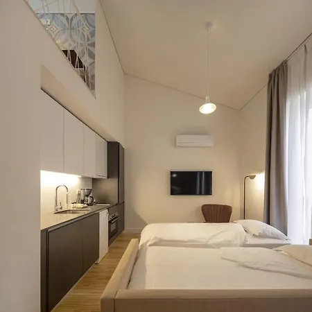 Serviced - Santos Apartment Lisbon