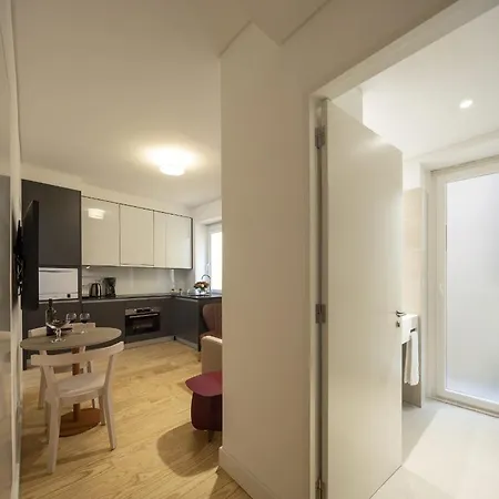 Apartment Serviced - Santos Lisbon